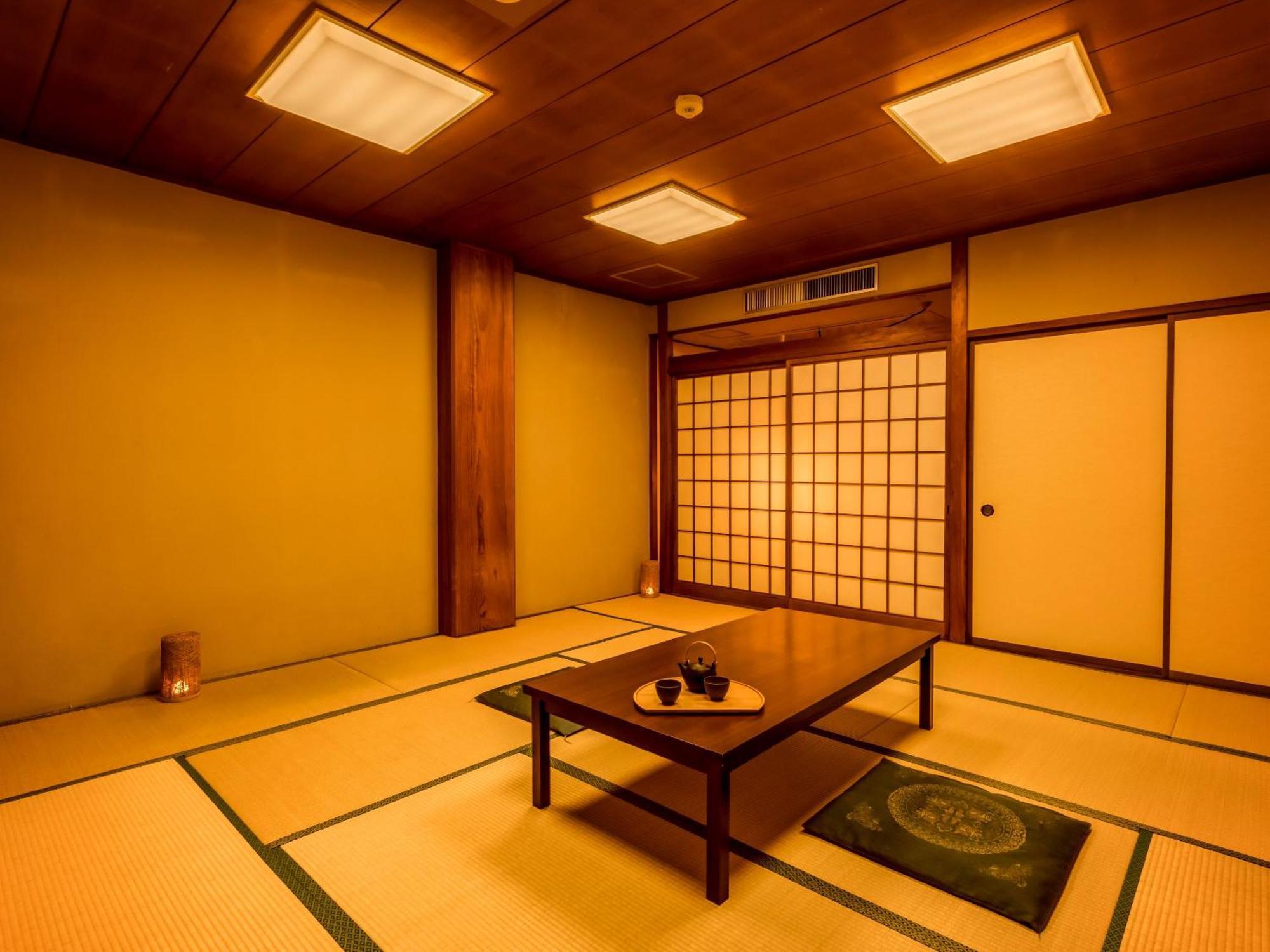 Ooedo Onsen Monogatari Kaike Hotel Йонаго Стая снимка