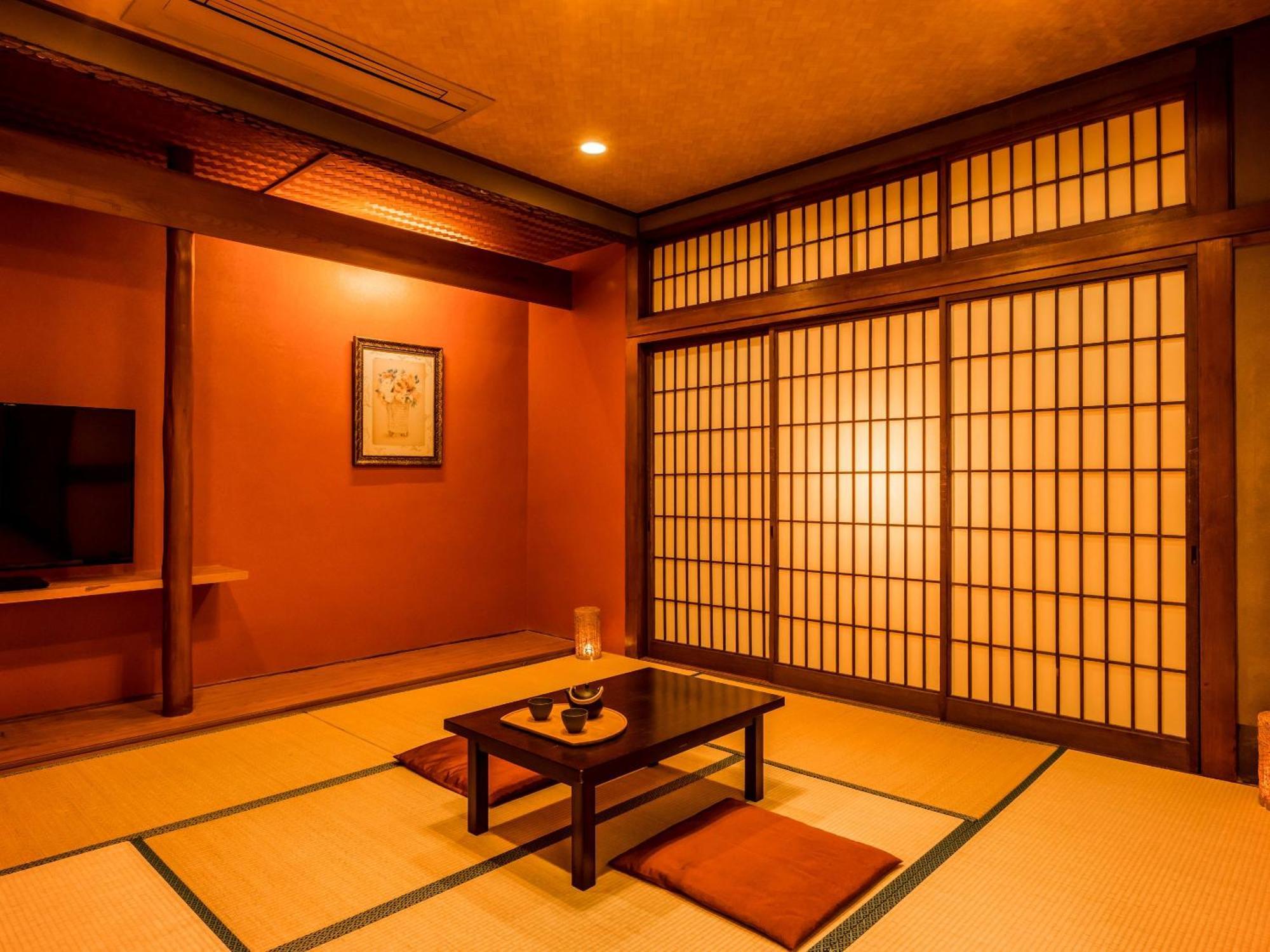 Ooedo Onsen Monogatari Kaike Hotel Йонаго Стая снимка